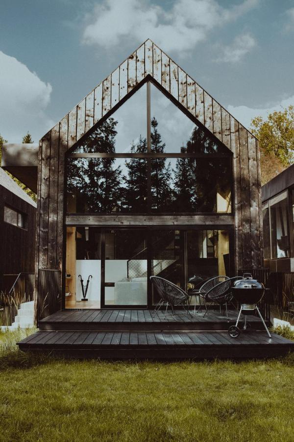 Camppinus Park Villa Jezierzany Bagian luar foto