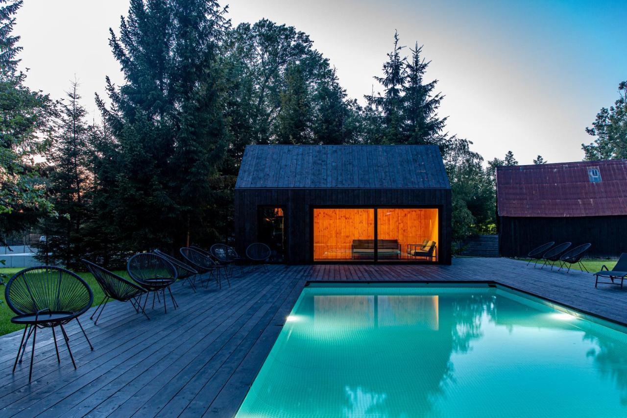 Camppinus Park Villa Jezierzany Bagian luar foto